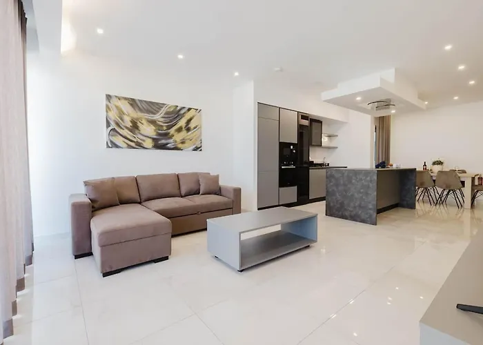 Clover Leaf B 01 By Homely Malta! Διαμέρισμα Σεντ Πόλς Μπέι