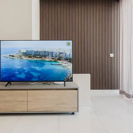 Clover Leaf B 01 By Homely Malta! Apartament